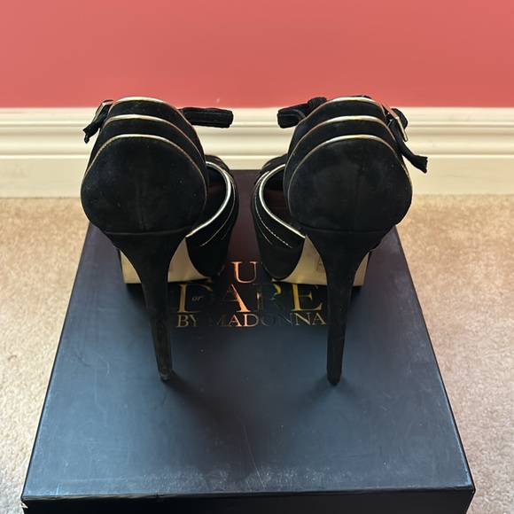 Black Platform Sandals by madonna - Picture 3 of 5